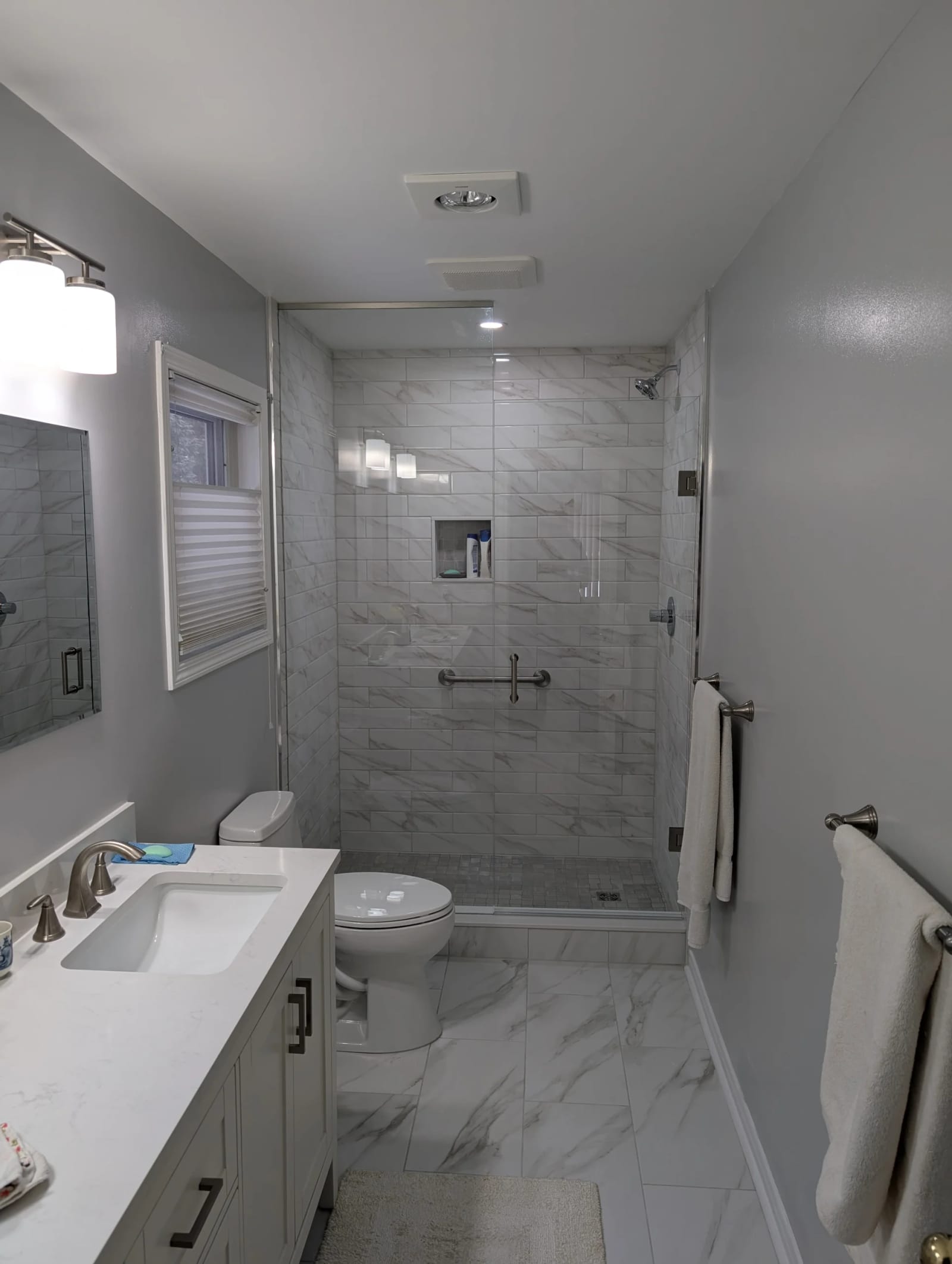 Transforming a Builder-Grade Bathroom into a Modern Retreat in Wasaga Beach
