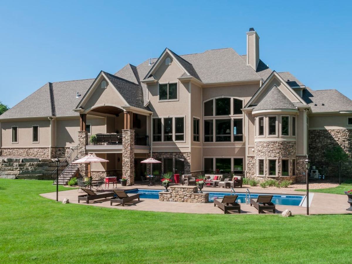 Custom Homes project photo 2 by Mighton Construction
