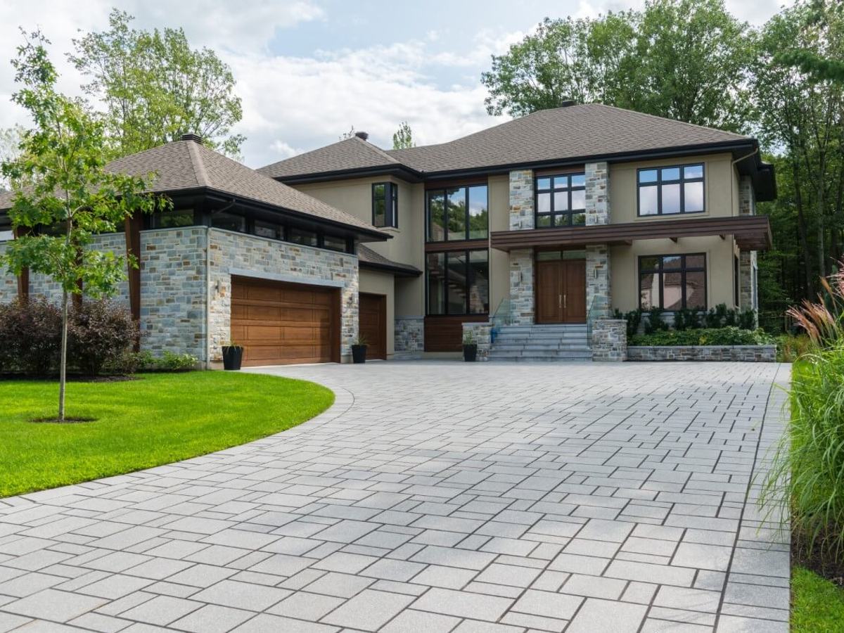 Custom home project by Mighton Construction