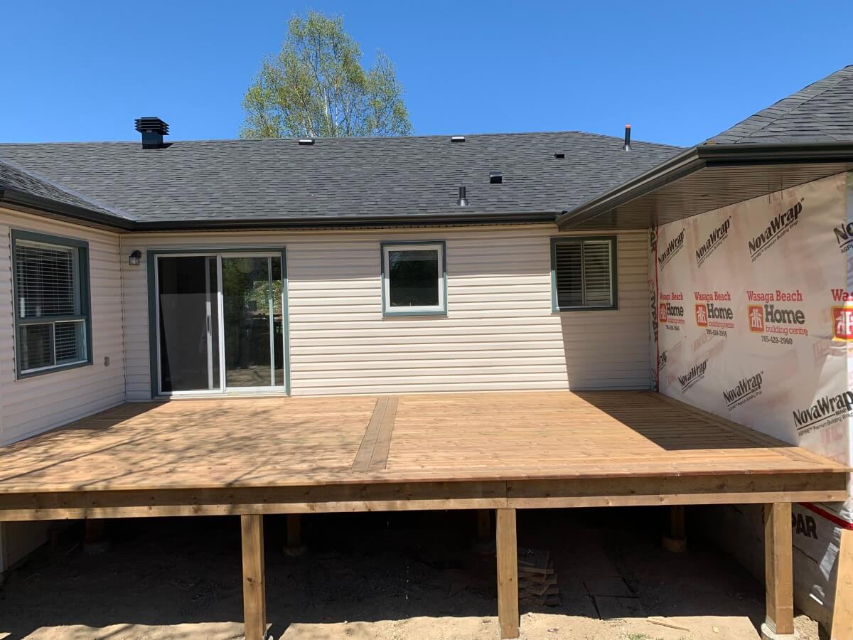 Composite deck by Mighton Construction